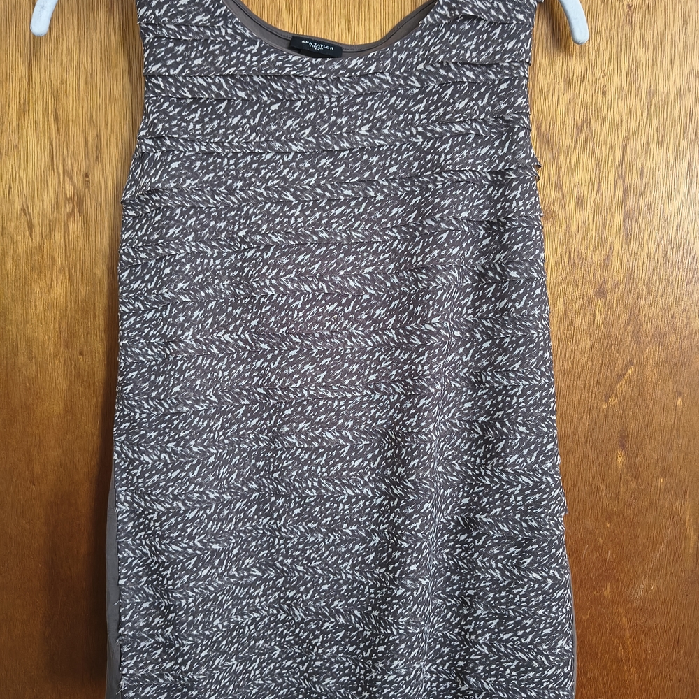 Ann Taylor Brown Patterned Sleeveless Blouse